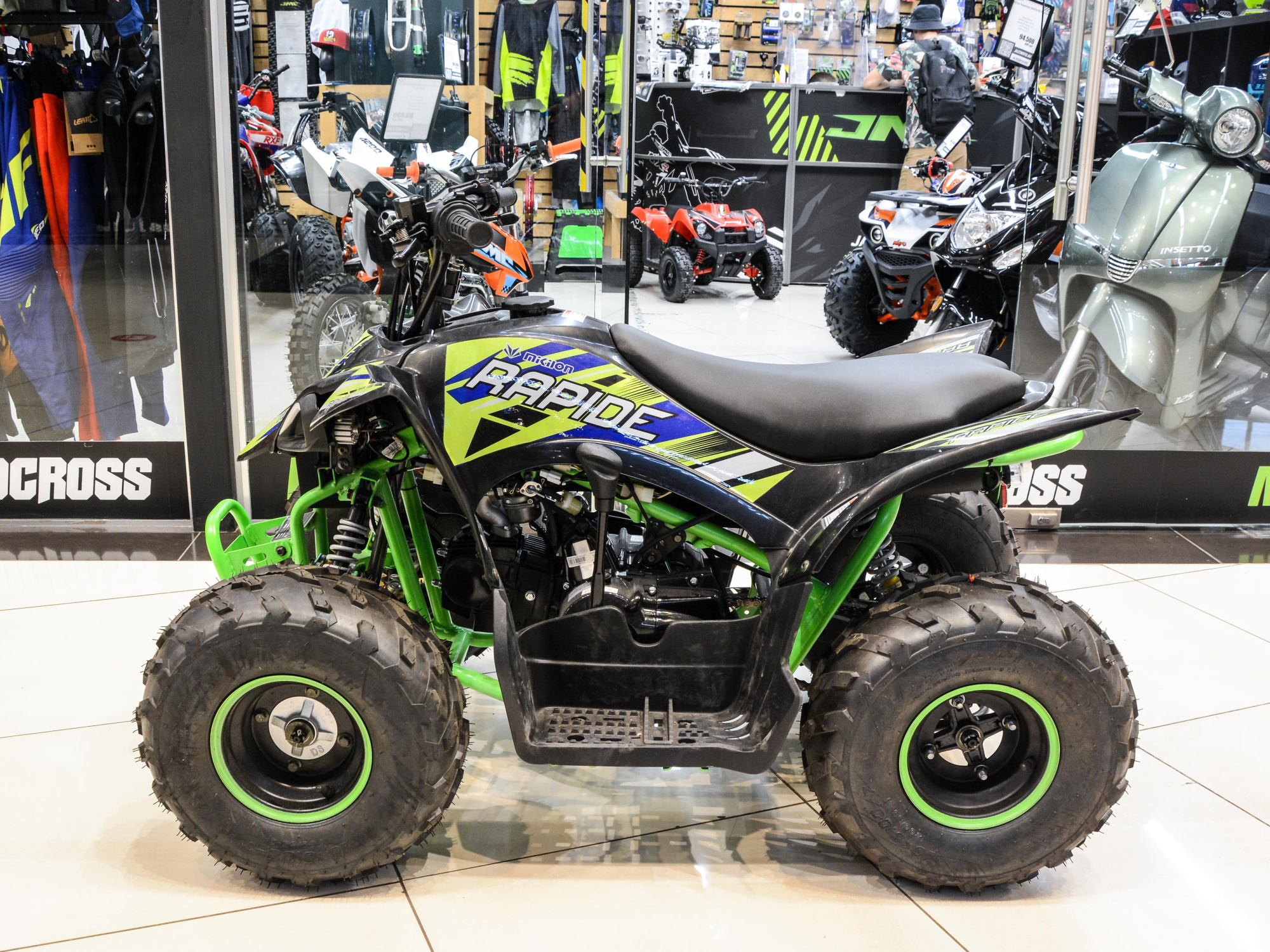 mr110black